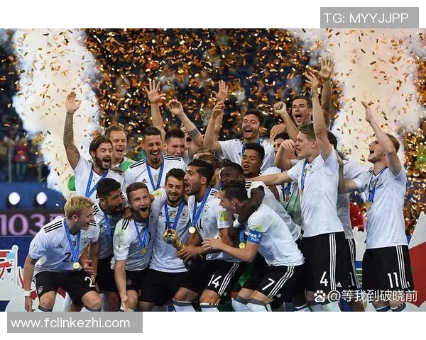 14号足球明星现役球员风采揭秘与赛场表现分析 14号足球明星现役球员风采揭秘与赛场表现分析