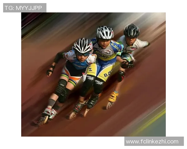 足球明星的青春足迹与梦想追逐毕业纪念册 足球明星的青春足迹与梦想追逐毕业纪念册